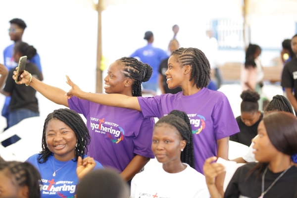 Maidens and Messengers